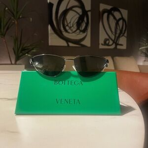 Bottega Veneta Turn Cat-Eye Sunglasses